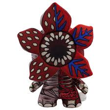 Peluches Stranger Things - Colección DZNR de BANDAI Yume Toys