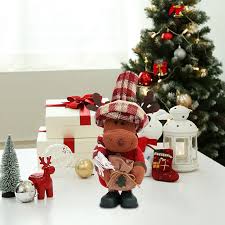Peluches Navideños: Decoración de Papá Noel