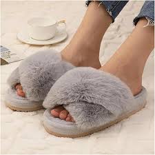 Pantuflas de Peluche para Mujer: Comodidad y Calidez