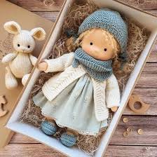 Muñeca Waldorf BARASH: Artesanía en Punto