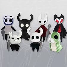 Figurita de Peluche Hornet Hollow Troupe