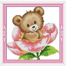 Cruz de Punto: Flor de Oso de Peluche