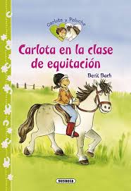 Carlota y su Peluche en la Clase de Equitación