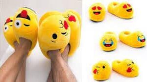 Zapatillas Amarillas Emoticonos con Beso y Corazón - Talla 6