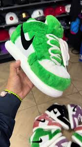 Pantuflas Jordan: Regalo Perfecto para Navidad